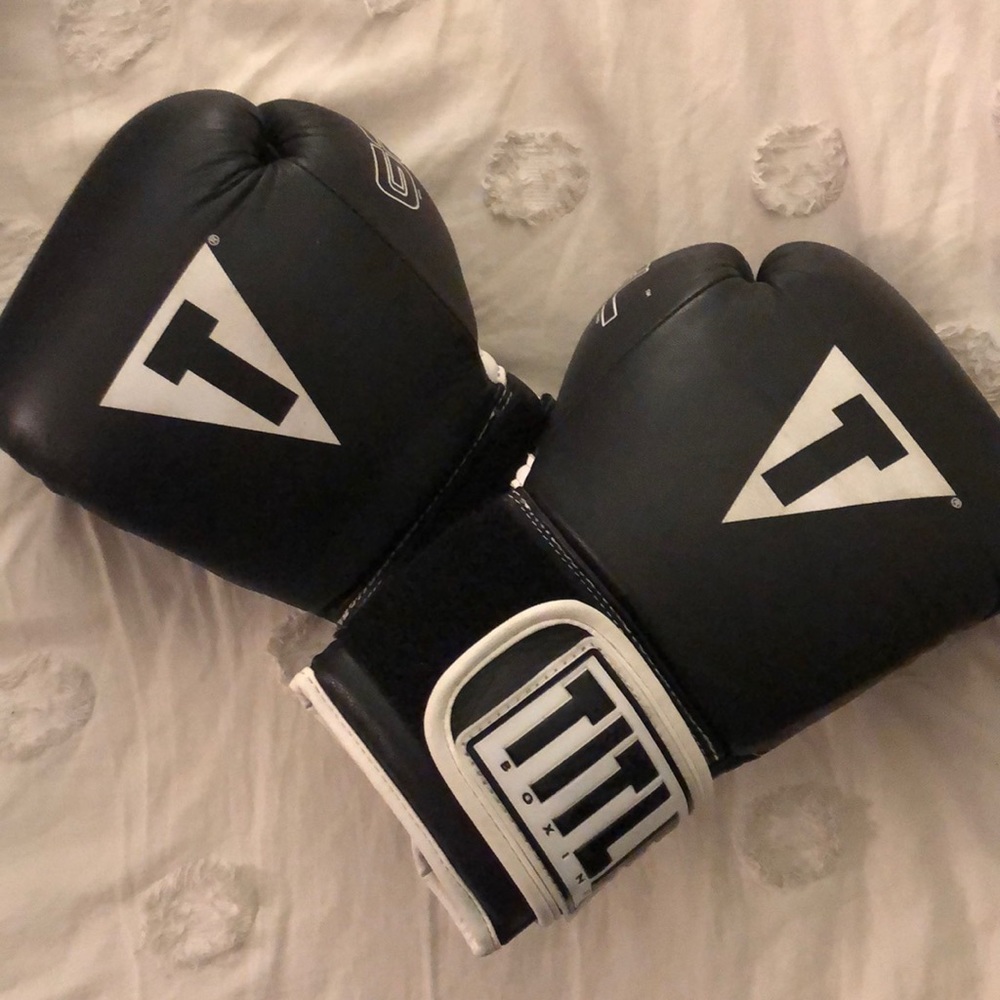 Black Tittle Boxing Gloves - Excellent Condition